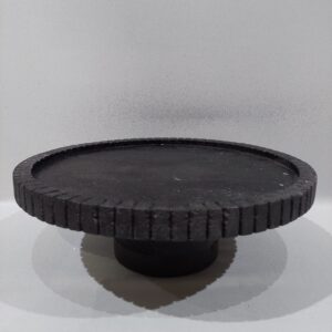 מגש עץ שחור M ( מלאי 7 יחידות) ( מיקום A9 ה)